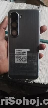 ইনফিনিক্স